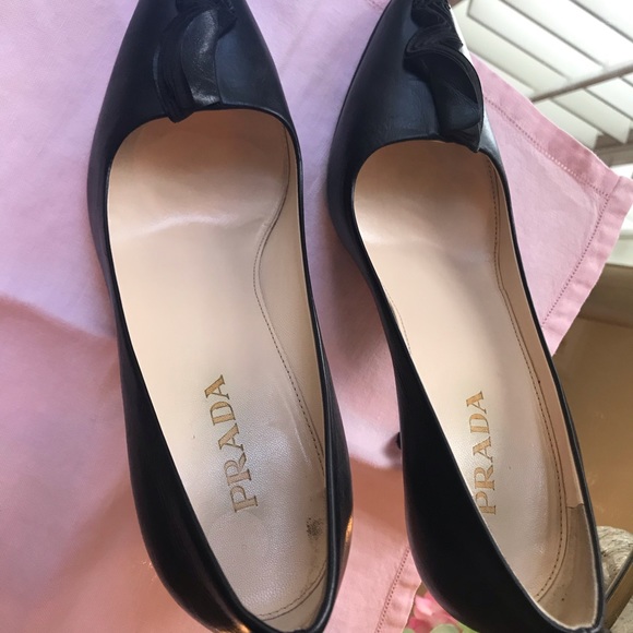 PRADA Heels size 37 Pumps Black Classic Style - Picture 6 of 9
